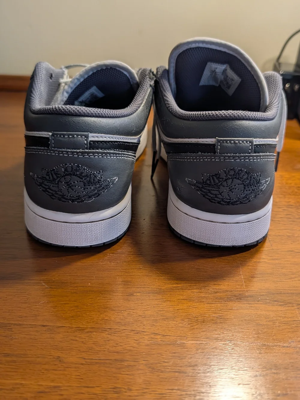 Nike Air Jordan 1 Low Retro Shoes Men Size 10 White Black Iron Gray 553558-152